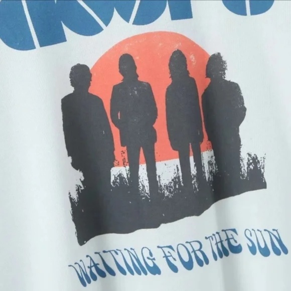 SOLD OUT The Doors Waiting for the Sun White Short Sleeve Music Band Graphic - Picture 4 of 6